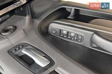 Седан Chrysler 300C 2017 в 