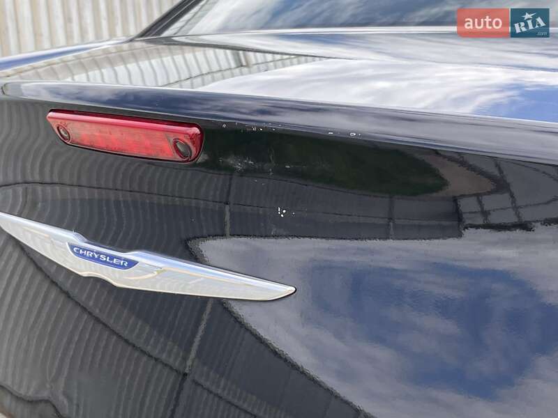 Седан Chrysler 300C 2017 в Борисполе