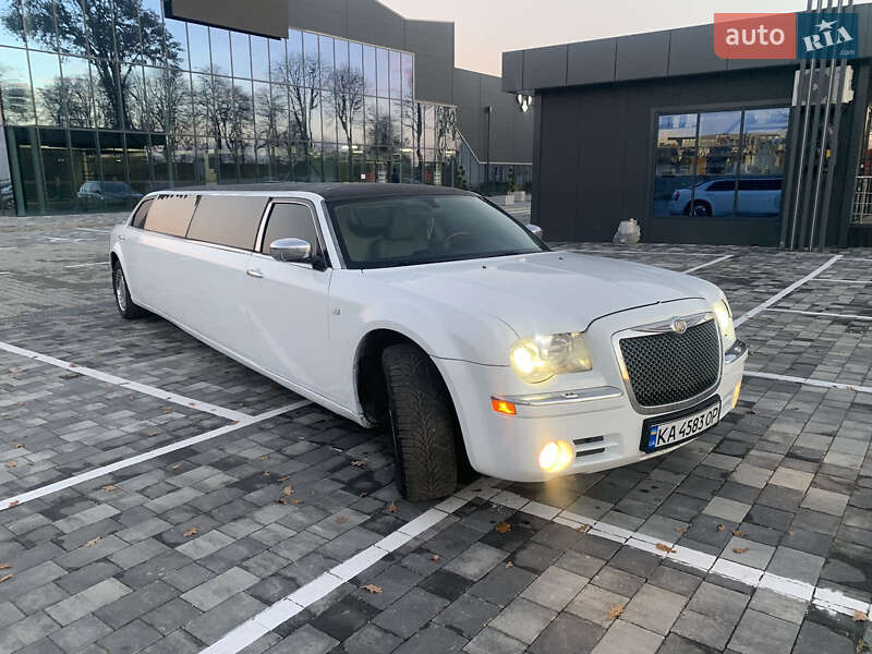 Лимузин Chrysler 300C 2005 в 