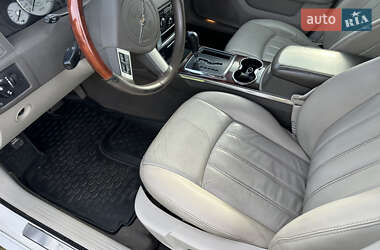 Седан Chrysler 300C 2008 в 
