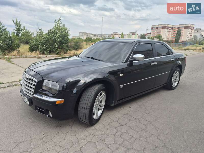 Седан Chrysler 300C 2005 в Херсоне