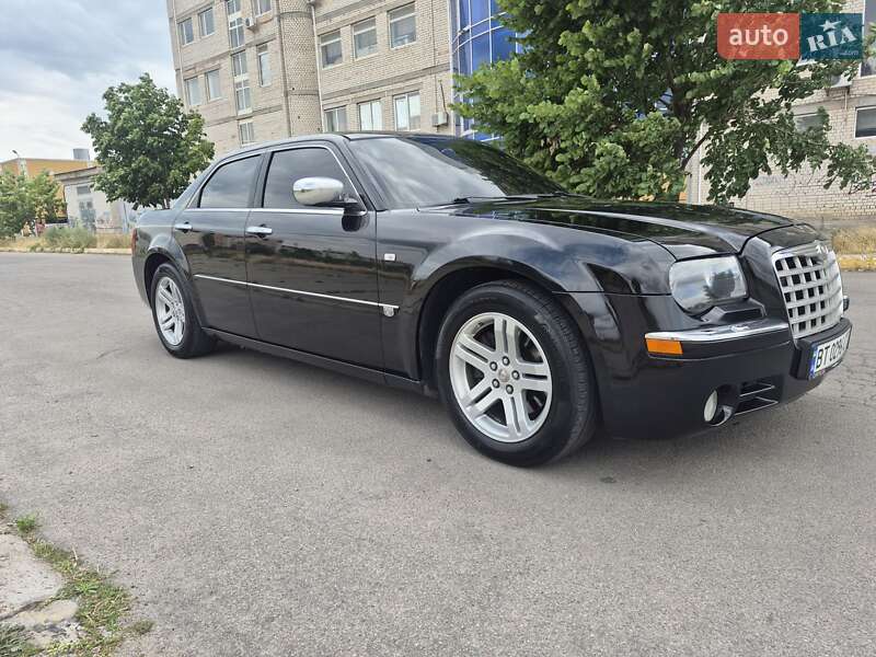 Седан Chrysler 300C 2005 в Херсоне
