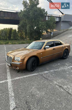 Седан Chrysler 300C 2005 в Киеве