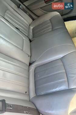 Седан Chrysler 300C 2005 в 