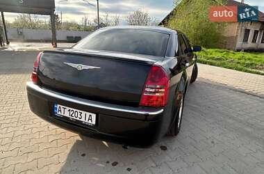 Седан Chrysler 300C 2005 в 