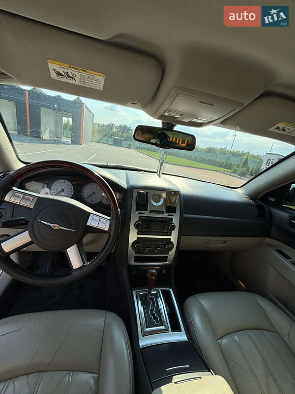 Седан Chrysler 300C 2005 в Вінниці