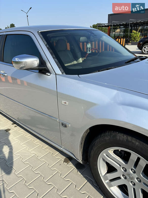 Седан Chrysler 300C 2005 в Вінниці