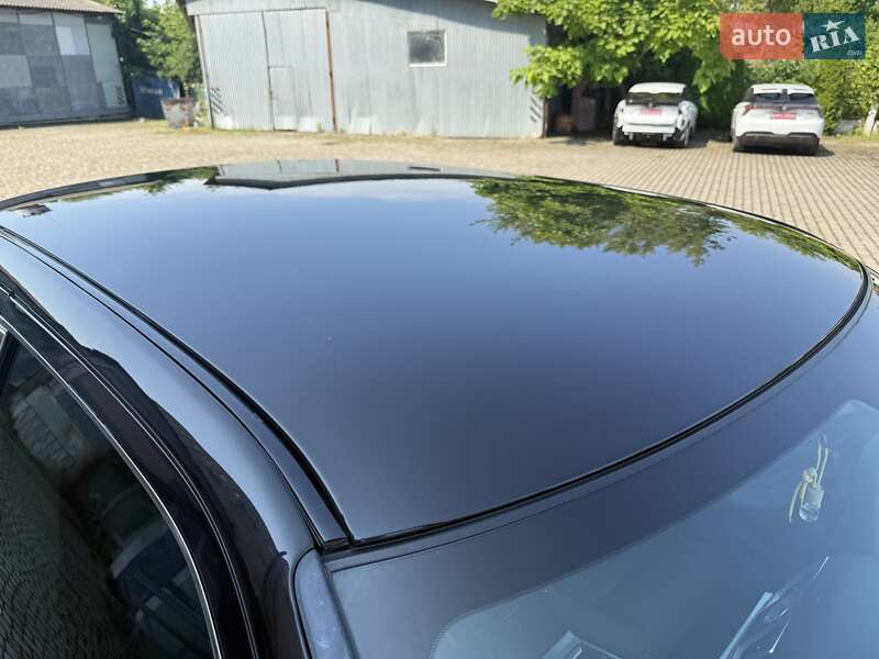 Седан Chrysler 300C 2006 в Шептицькому