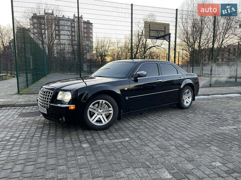 Седан Chrysler 300C 2007 в Івано-Франківську