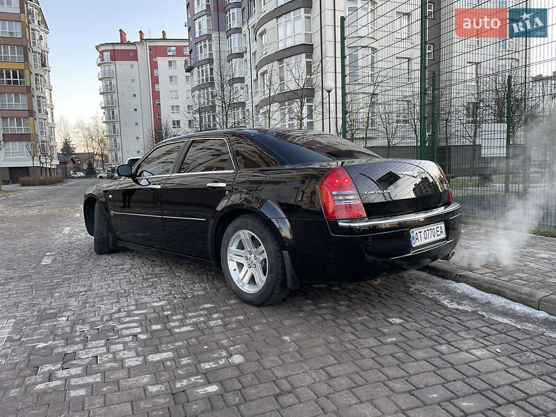Седан Chrysler 300C 2007 в Івано-Франківську