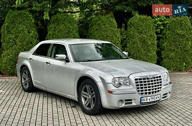Седан Chrysler 300C 2008 в Львові