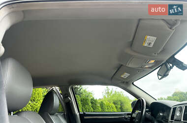 Седан Chrysler 300C 2008 в 