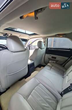 Седан Chrysler 300C 2005 в 