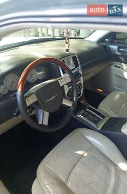 Седан Chrysler 300C 2004 в 