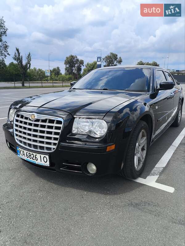 Седан Chrysler 300C 2008 в 