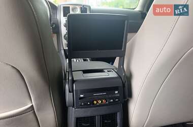 Седан Chrysler 300C 2006 в 