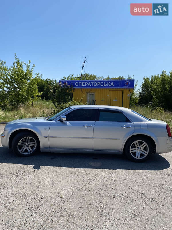Седан Chrysler 300C 2005 в Здолбунове фото 5 Седан Chrysler 300C 2005 в Здолбунове