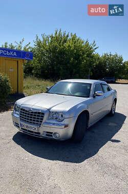 Седан Chrysler 300C 2005 в 