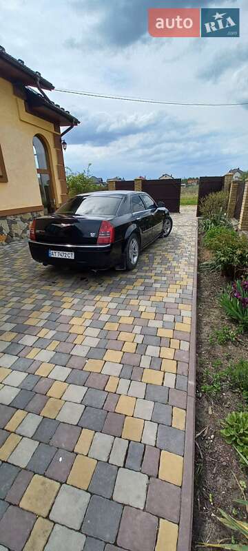 Седан Chrysler 300C 2007 в Івано-Франківську