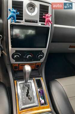 Седан Chrysler 300C 2006 в 