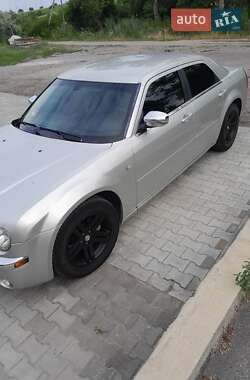 Седан Chrysler 300C 2006 в 