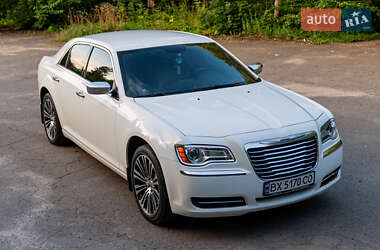 Седан Chrysler 300C 2014 в 