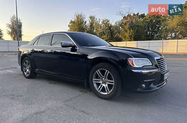 Седан Chrysler 300C 2011 в Кременчуге