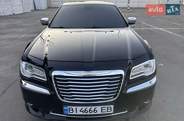 Седан Chrysler 300C 2011 в Кременчуге