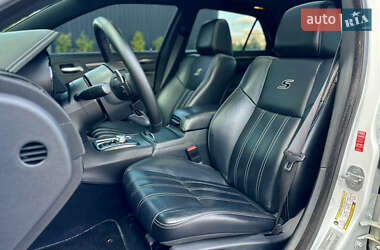 Седан Chrysler 300C 2015 в 