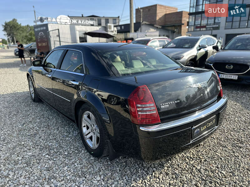 Седан Chrysler 300C 2007 в Ивано-Франковске