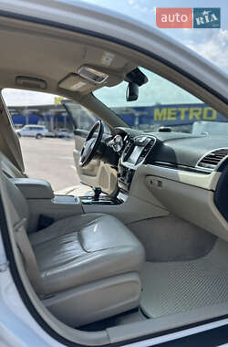 Седан Chrysler 300C 2014 в 