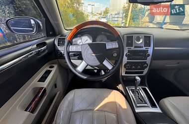 Седан Chrysler 300C 2005 в 