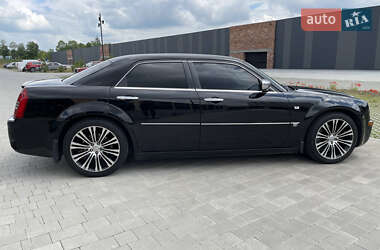 Седан Chrysler 300C 2006 в 