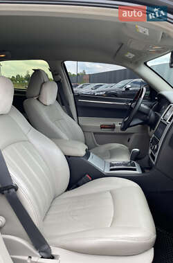 Седан Chrysler 300C 2006 в 