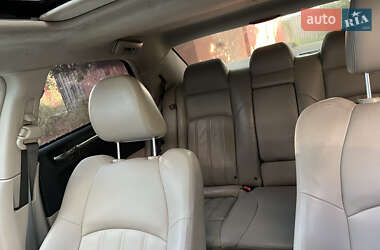 Седан Chrysler 300C 2005 в 