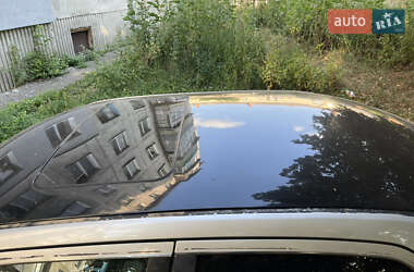 Седан Chrysler 300C 2005 в 
