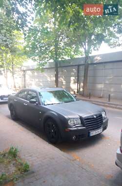 Седан Chrysler 300C 2006 в Киеве
