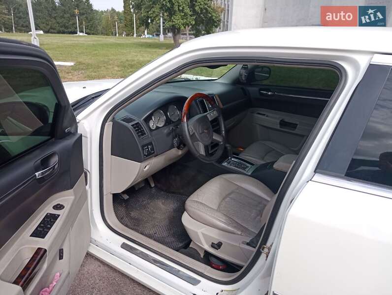 Седан Chrysler 300C 2005 в Ровно фото 3 Седан Chrysler 300C 2005 в Ровно