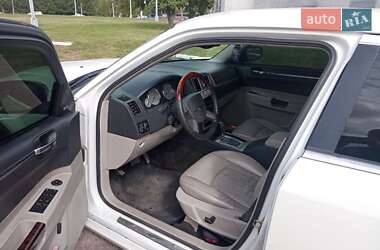 Седан Chrysler 300C 2005 в 