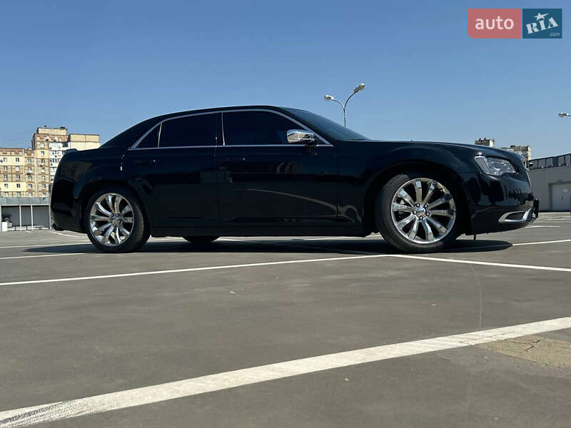 Chrysler 300C 2018
