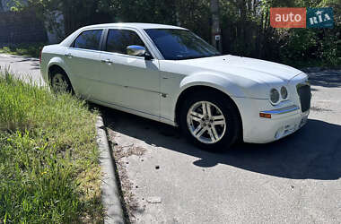 Седан Chrysler 300C 2005 в 