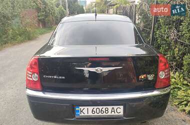 Седан Chrysler 300C 2007 в 