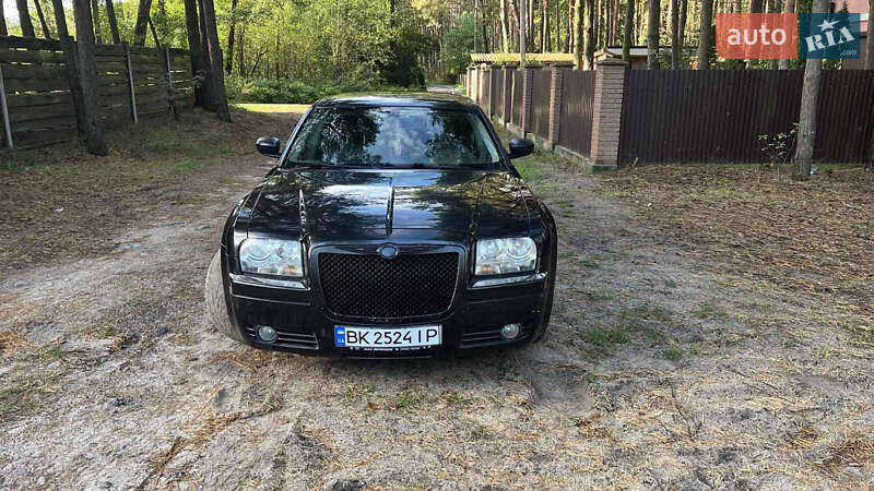 Седан Chrysler 300C 2006 в Луцьку