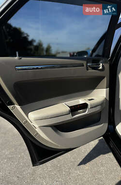 Седан Chrysler 300C 2008 в 