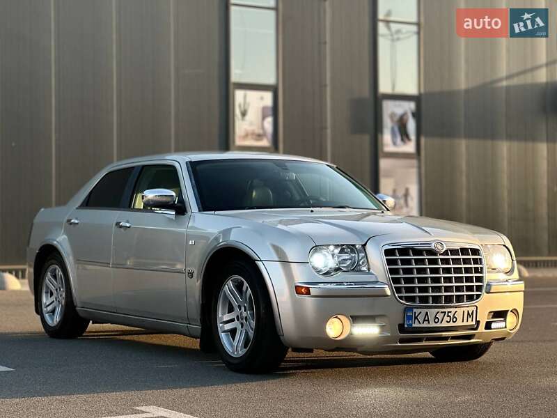 Седан Chrysler 300C 2007 в 