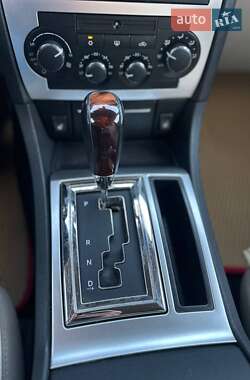 Седан Chrysler 300C 2007 в 