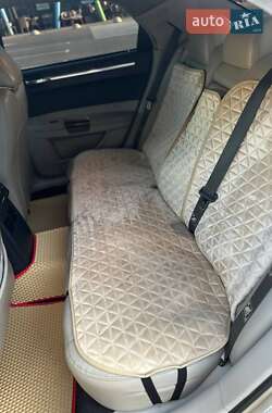 Седан Chrysler 300C 2007 в 