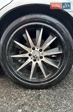 Универсал Chrysler 300C 2004 в 
