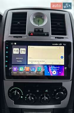 Универсал Chrysler 300C 2004 в 