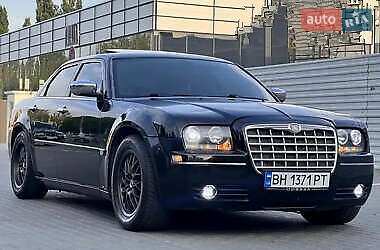 Седан Chrysler 300C 2005 в 